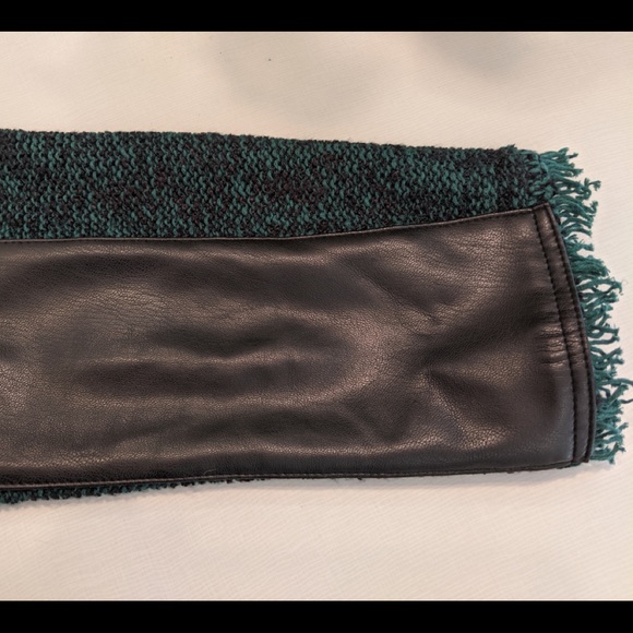 DONNA KARAN Sweater Crew Neck Long Sleeves Fringe Leather Trim NEW L - Picture 8 of 8